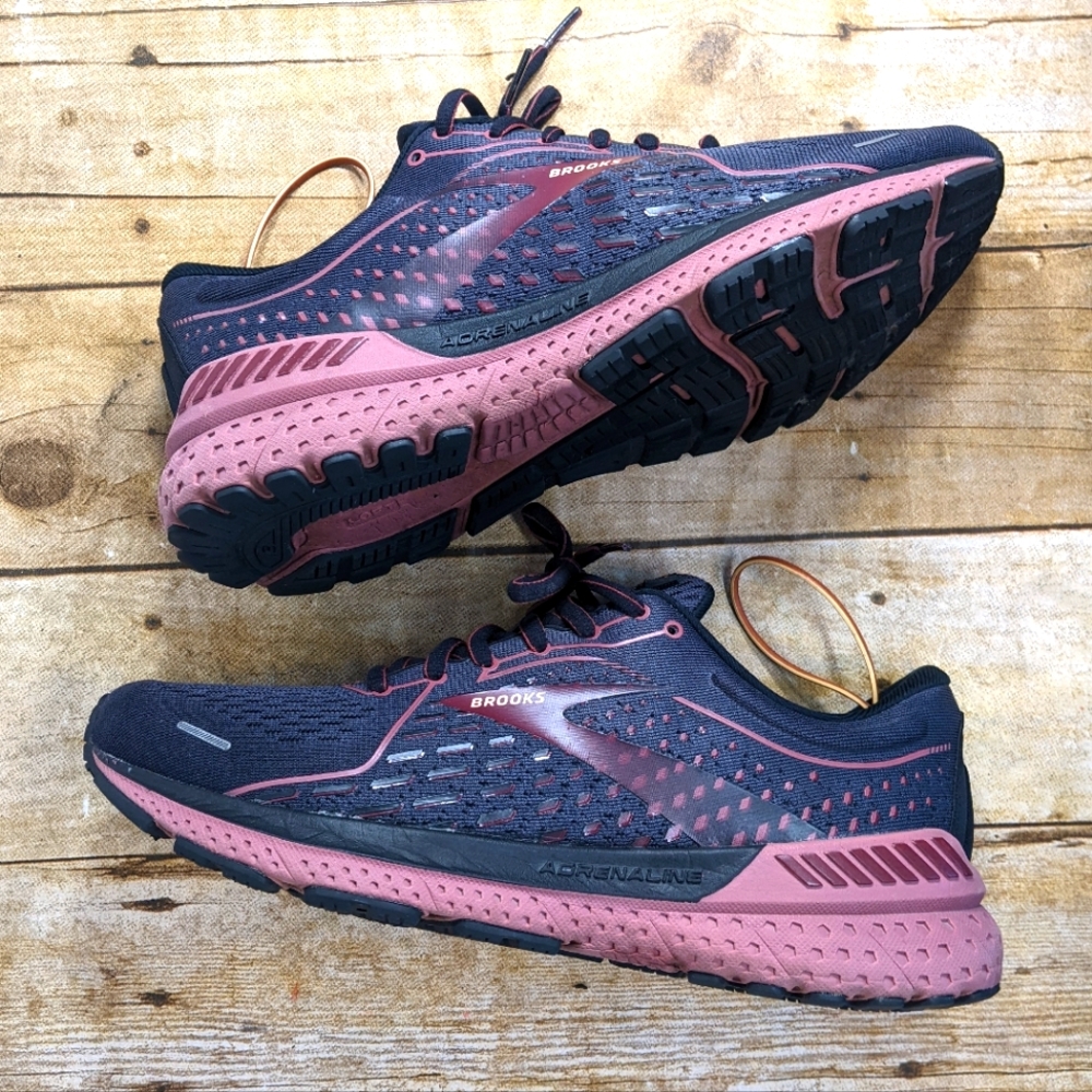 Brooks adrenaline GTS 21
